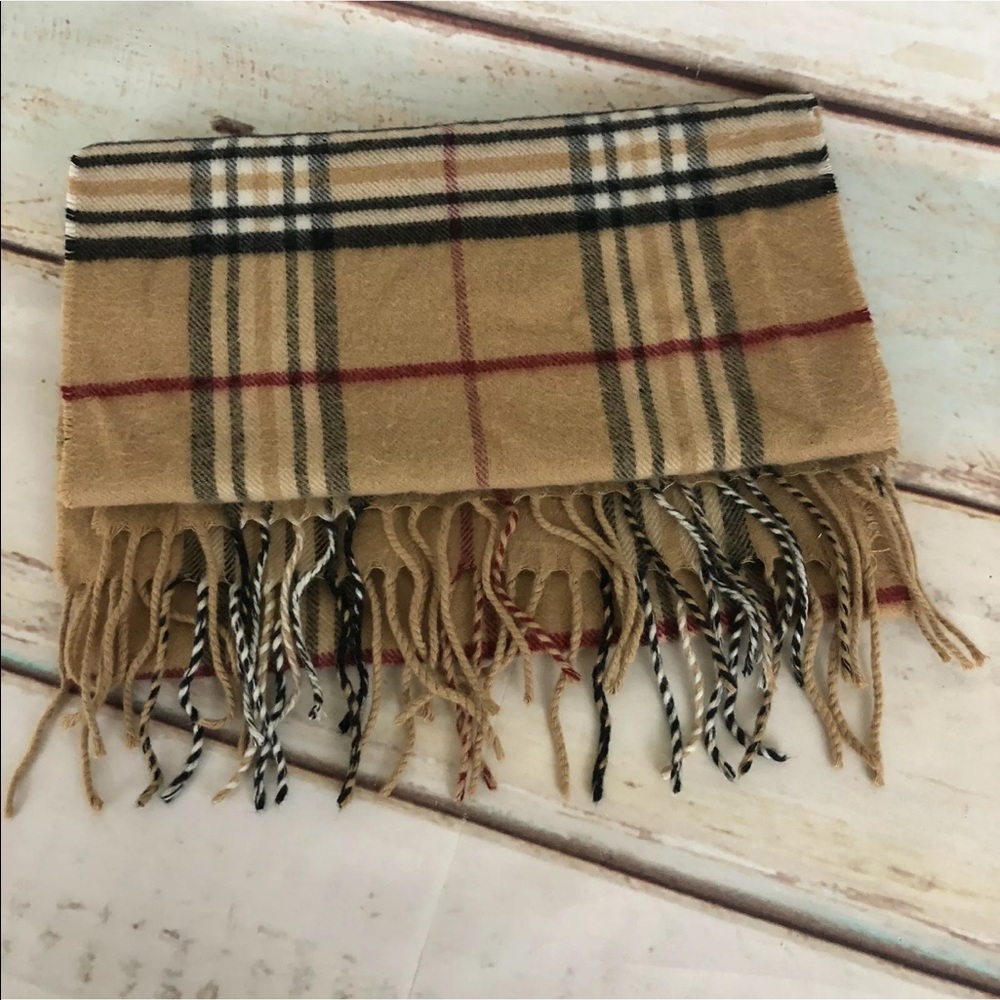V. Fraas Cashmink Oversized Camel Check Scarf - Picture 2 of 4